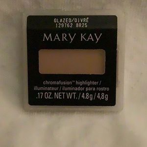 🔥4/$20 NIB MK ChromaFusion highlighter